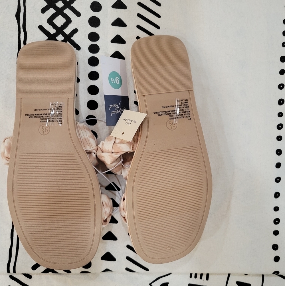 Universal Thread New Almond Meg Knotted Sandals Size 9 1/2 Boho Chic Summer - Picture 3 of 3